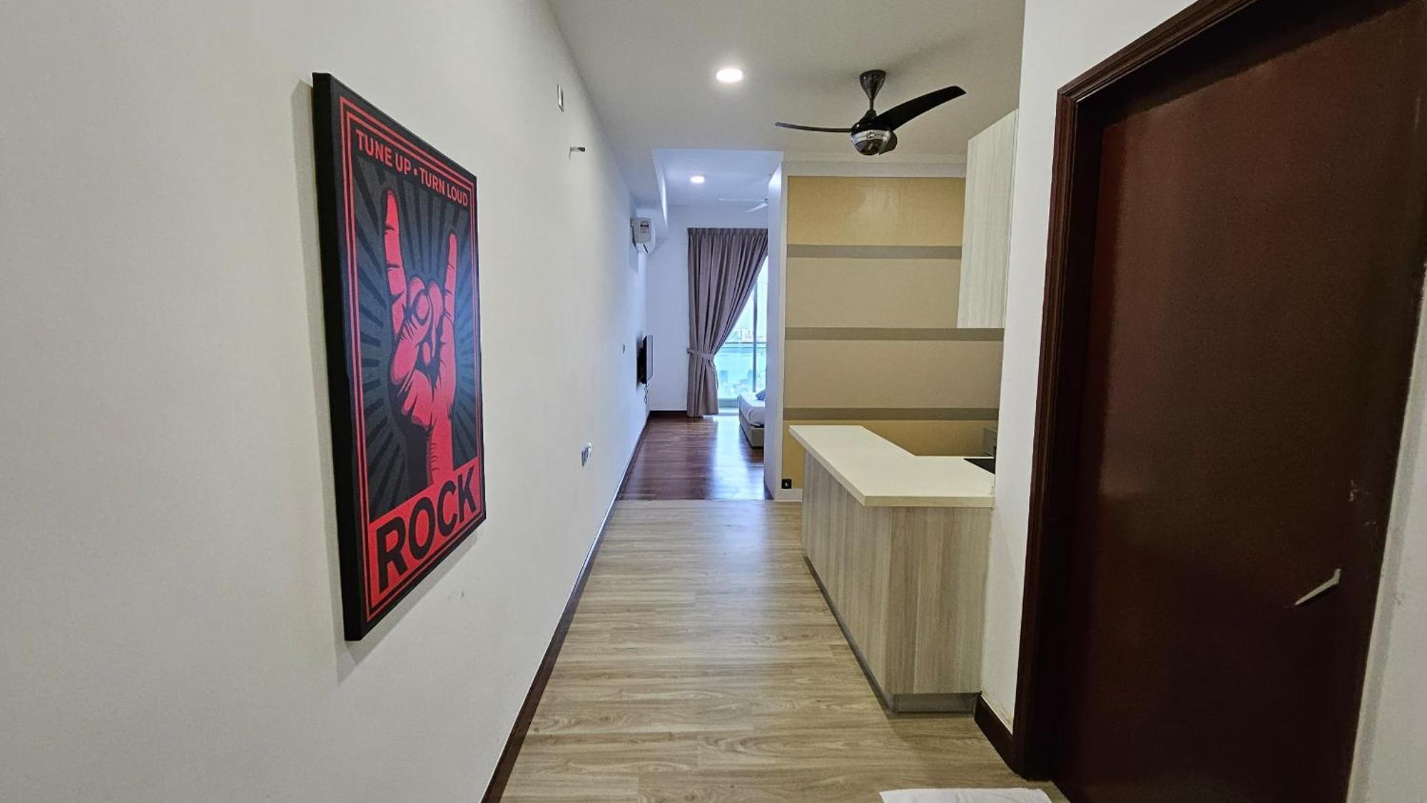 Paragon Suites Studios With Private Jacuzzi Near Ciq Rts Johor Bahru Ngoại thất bức ảnh