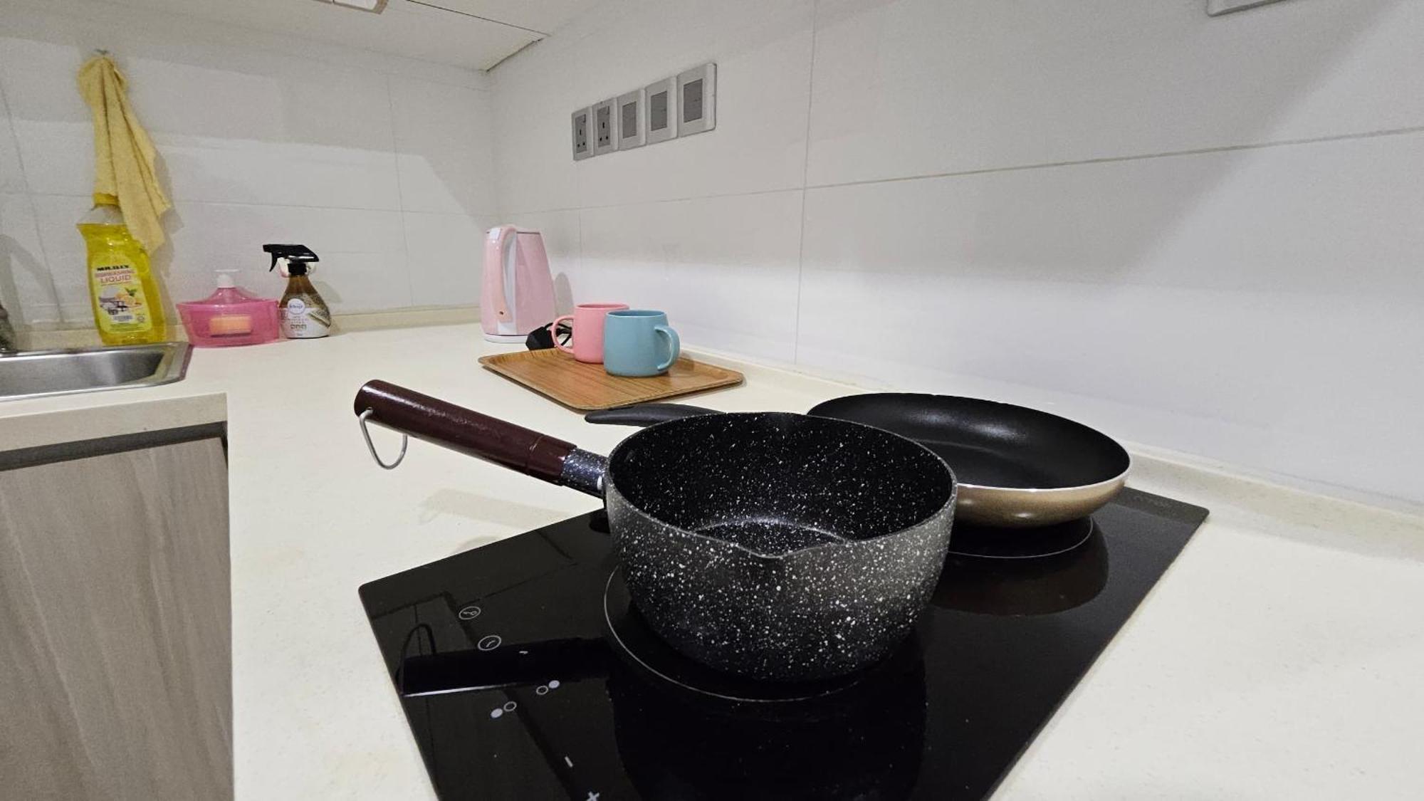 Paragon Suites Studios With Private Jacuzzi Near Ciq Rts Johor Bahru Ngoại thất bức ảnh