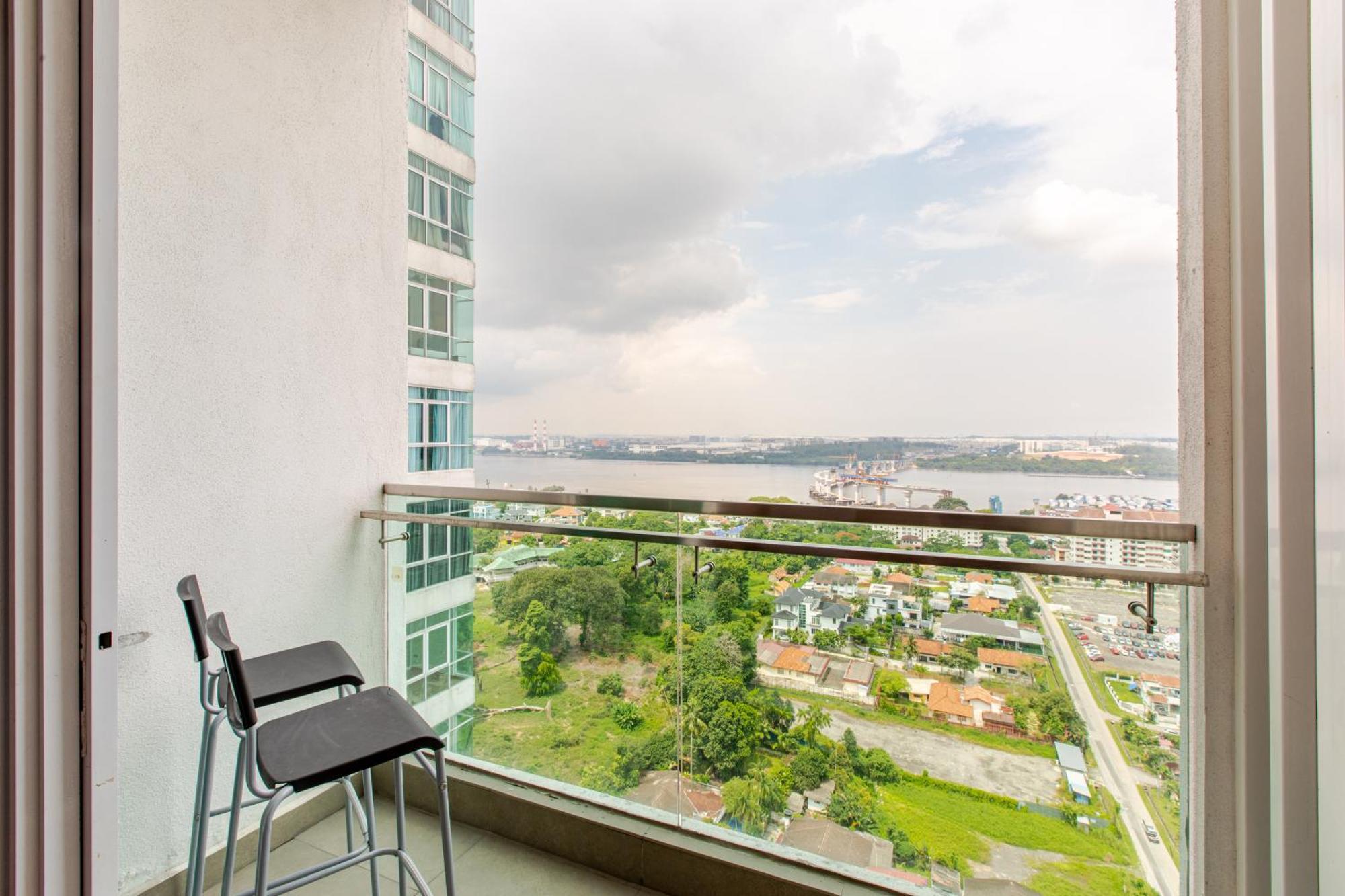 Paragon Suites Studios With Private Jacuzzi Near Ciq Rts Johor Bahru Ngoại thất bức ảnh