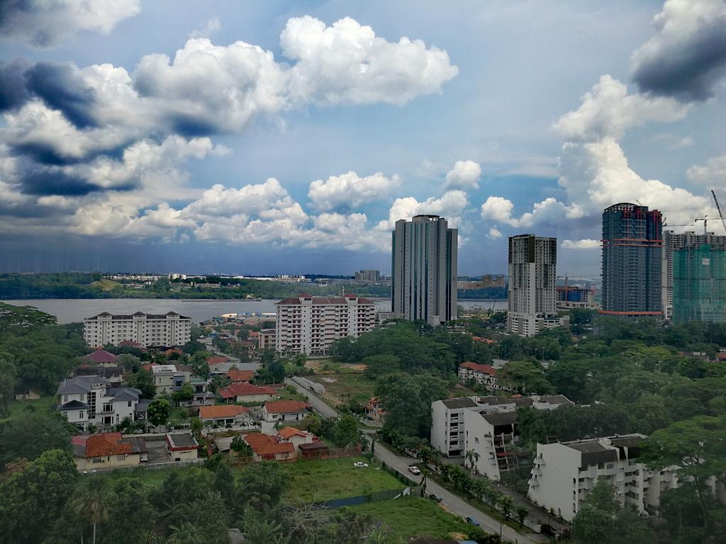 Paragon Suites Studios With Private Jacuzzi Near Ciq Rts Johor Bahru Ngoại thất bức ảnh